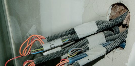 מחפשים חשמלאי באיזור תל אביב?