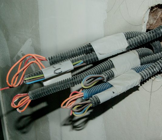 מחפשים חשמלאי באיזור תל אביב?