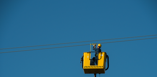 הזמנת חשמלאי – מתי, למה ואיך