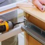 פתרונות אחיזה במכונות וציוד מקצועי